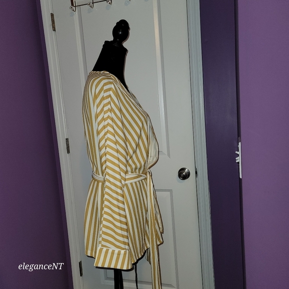 Pretty Little Thing White/ Khaki stripe wrap top Sz: L NWT - Picture 7 of 10